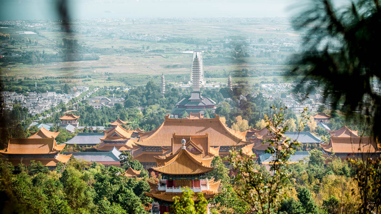 云游大理苍山玉带路